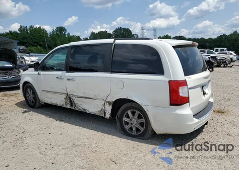 2011 Chrysler Town & Country Touring z USA, uszkodzony, nr VIN 2A4RR5DG9BR666388